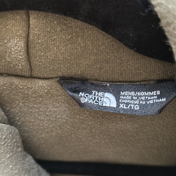 XL North Face Hooded Pullover - Picture 3 of 3
